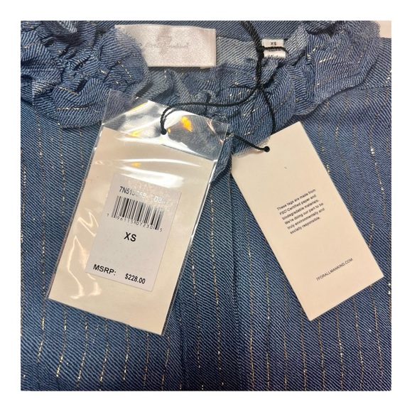 7 for All Mankind Sleeveless Ruffle Trim Shirt Denim and Gold Extra Small NWT - Picture 6 of 16